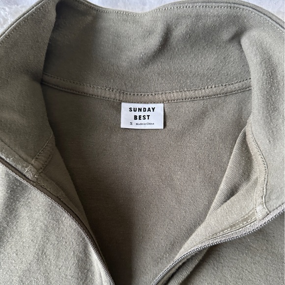 Aritzia Sunday Best cropped quarter zip - Picture 3 of 3